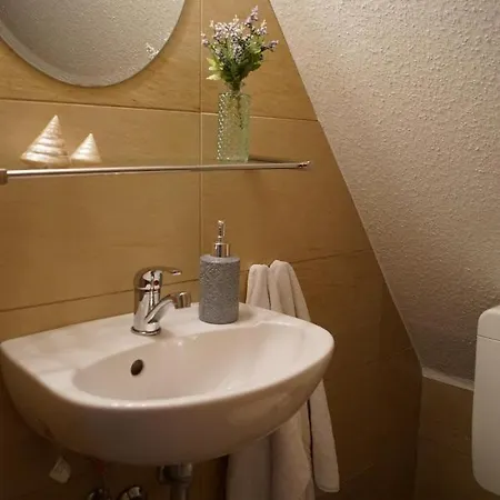 Semesterbostad Ferienwohnung Steiner *
